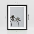 Plakat w ramie 30x40 - Tropikalny Raj: Palmy i Niebo - palmy, niebo - rama czarna