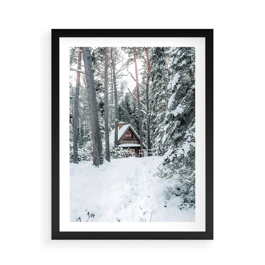 Plakat w ramie 50x70 - Spokój Zimowej Przygody w Lesie - domek w górach w lesie, zima - rama czarna