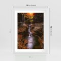 Plakat w ramie 30x40 - Barwna Harmonia - strumień, las - rama biała