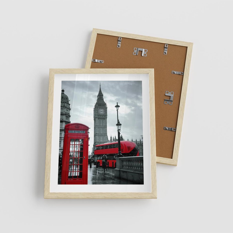 Plakat w ramie 40x50 - Uliczka z charakterystyczną budką w Londynie - Londyn, budka - rama drewno