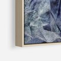 Obraz w ramie 80x80 - Melodia mgieł i marzeń - abstrakcja w kolorze granatu, przypominająca górę lodową - rama drewno