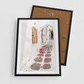 Plakat w ramie 50x70 - Urok Południowej Uliczki - uliczka, południe - rama czarna