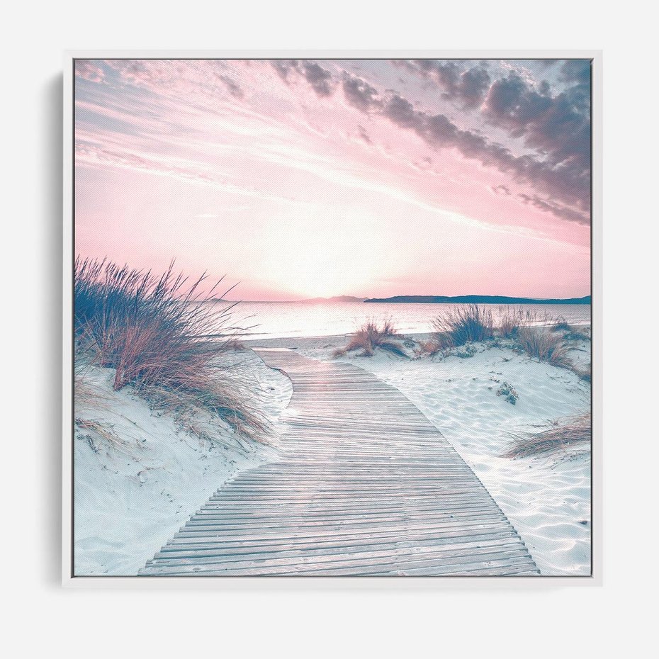 Obraz w ramie 50x50 - Magia Zachodu Słońca - fotografia, stonowane kolory - rama biała