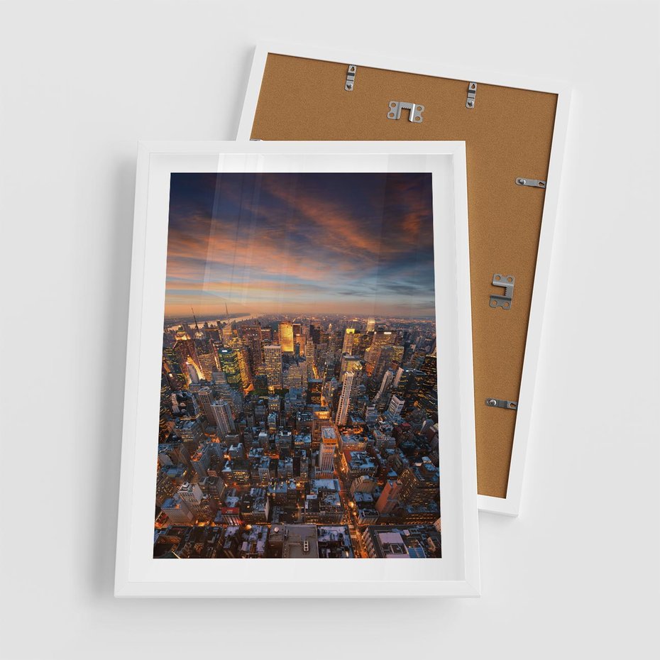 Plakat w ramie 50x70 - Miasto wieżowców w perspektywie - miasto, wieżowce - rama biała