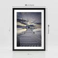 Plakat w ramie 30x40 - Spokój nad Jeziorem - pomost, jezioro - rama czarna