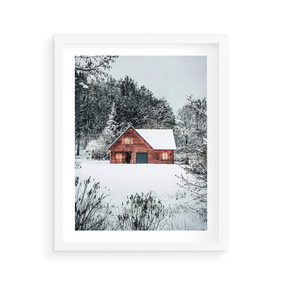 Plakat w ramie 40x50 - Domek w Górach Pokryty Śniegiem - domek w górach, śnieg - rama biała