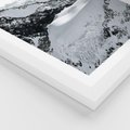 Plakat w ramie 30x40 - Biały Zimowy Pejzaż - góry w zimie, ośnieżone wysokie szczyty - rama biała