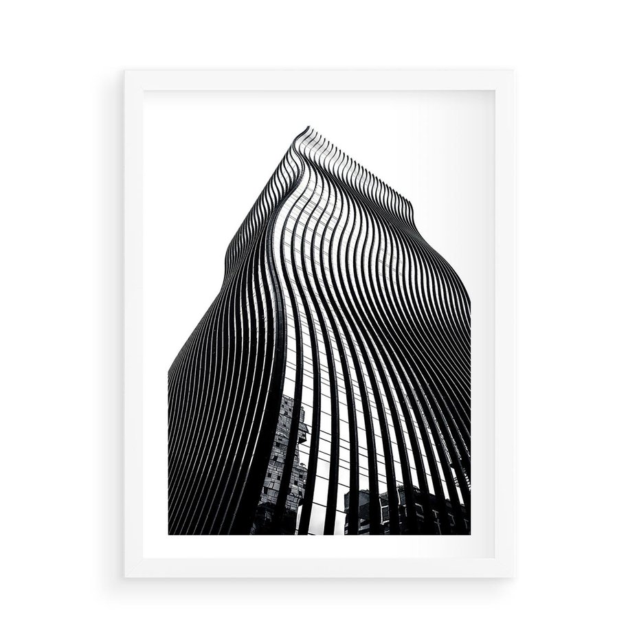 Plakat w ramie 50x70 - Falowany Wieżowiec na Fotografii - architektura, falowany wieżowiec - rama biała