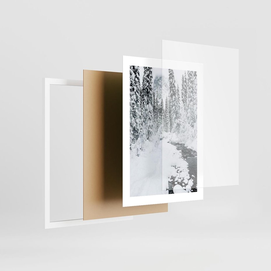 Plakat w ramie 30x40 - Spokój Zimowego Lasu w Górach - zima w lesie, w górach - rama biała
