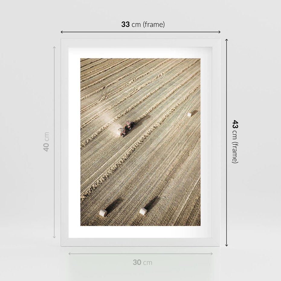 Plakat w ramie 30x40 - Rolnicza Praca - pole, traktor - rama biała