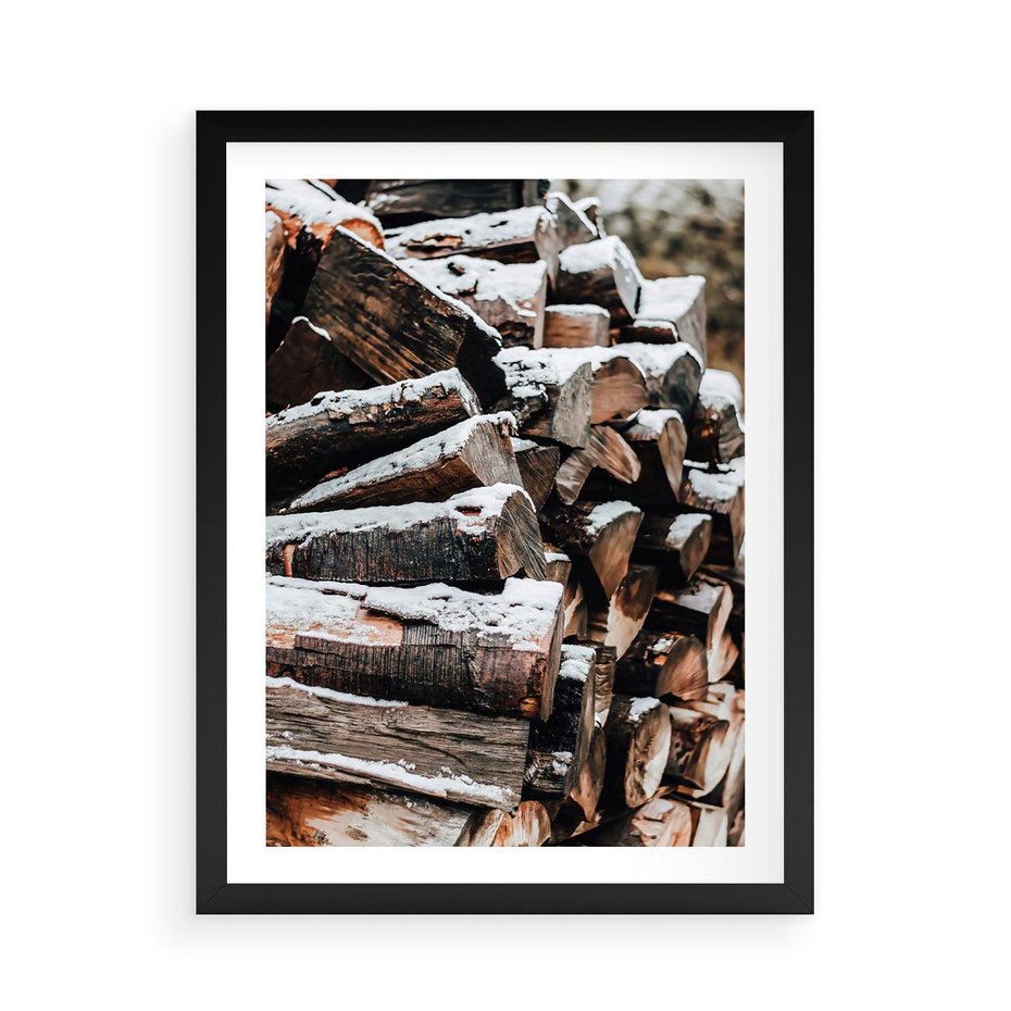Plakat w ramie 50x70 - Zimowa Drewniana Idylla - drewno, kłody - rama czarna