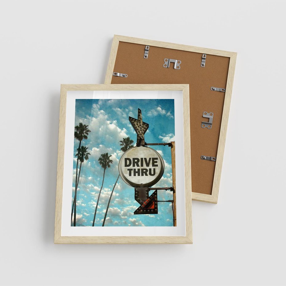 Plakat w ramie 40x50 - Znaki Palm: Relaksująca Oaza - znak, palmy - rama drewno