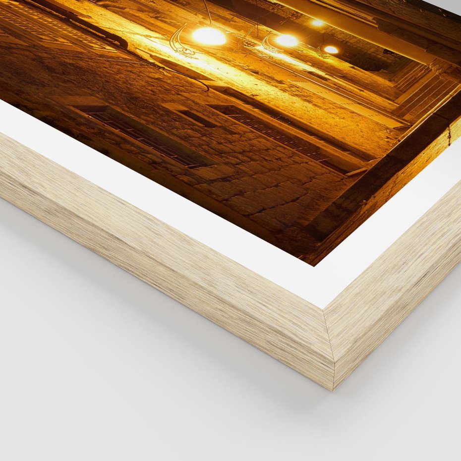 Plakat w ramie 30x40 - Miasto Pod Gwieździstym Niebem - uliczka, perspektywa - rama drewno