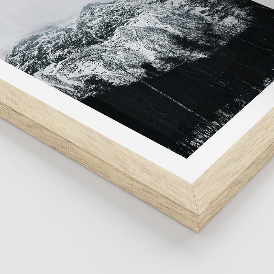 Plakat w ramie 30x40 - Zimowe Uroki Gór - góry ośnieżone, krajobraz górski - rama drewno