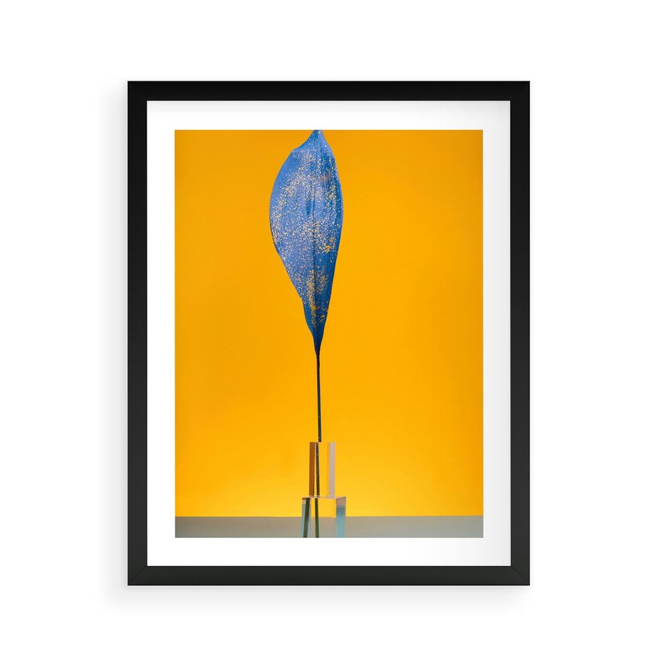 Plakat w ramie 40x50 - Niebiańskie liście - liść, liście - rama czarna