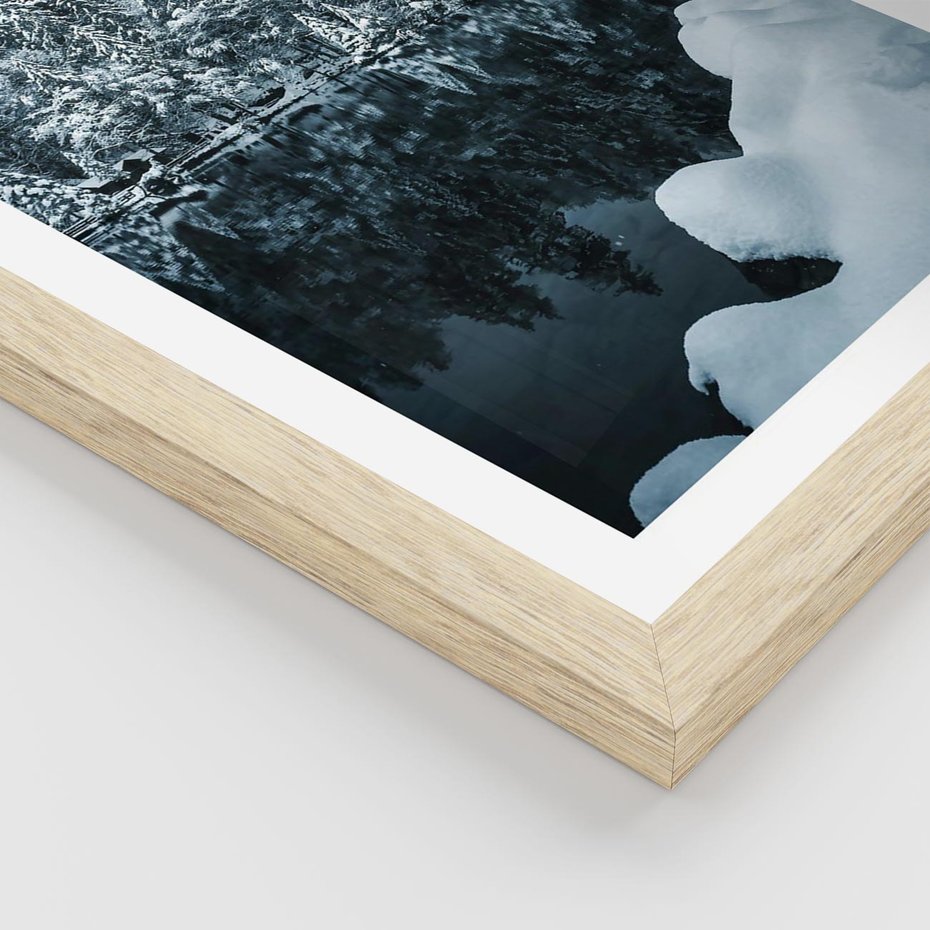 Plakat w ramie 40x50 - Zima nad Jeziorem - krajobraz zimowy, jezioro - rama drewno