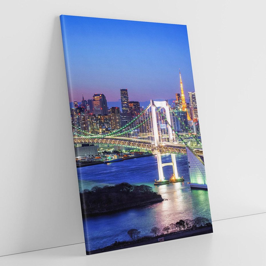 Obraz na płótnie 80x120 - Spotkanie Tradycji i Nowoczesności - Tokio, Japonia