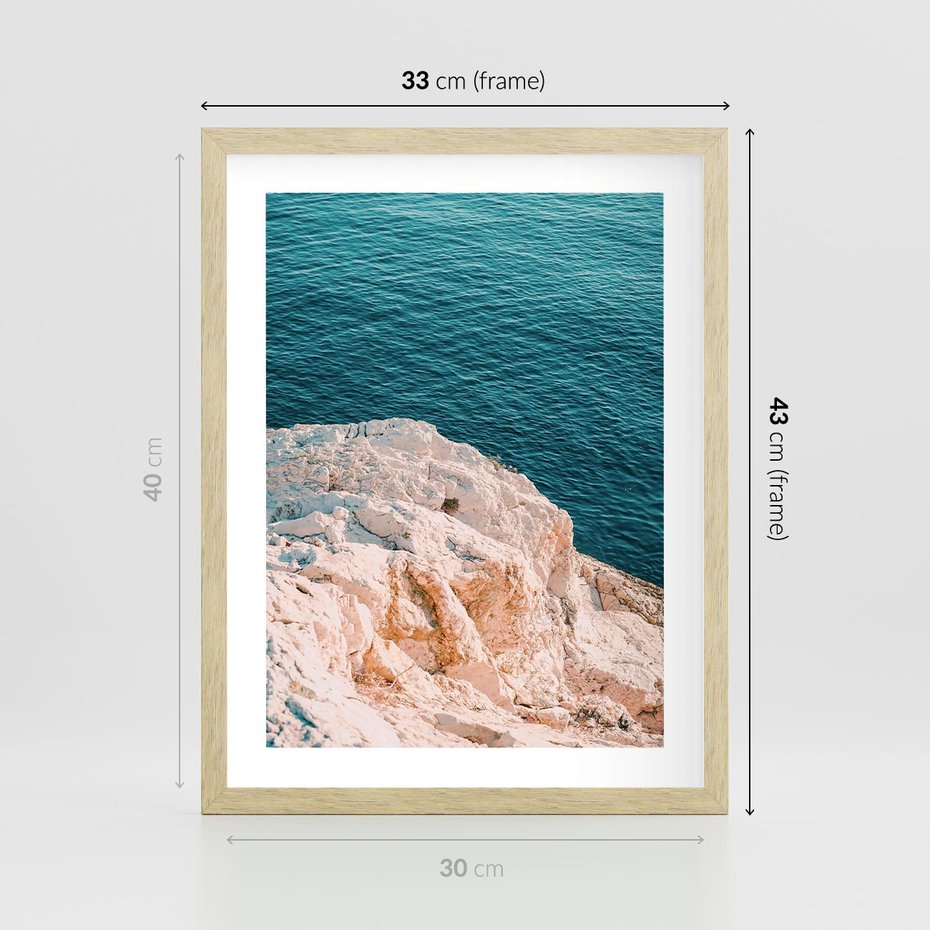 Plakat w ramie 30x40 - Klifowy Horyzont: Brzeg Morza - brzeg morza, klify - rama drewno