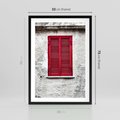 Plakat w ramie 50x70 - Okno z Czerwonymi Okiennicami - stare okno, kamienica - rama czarna