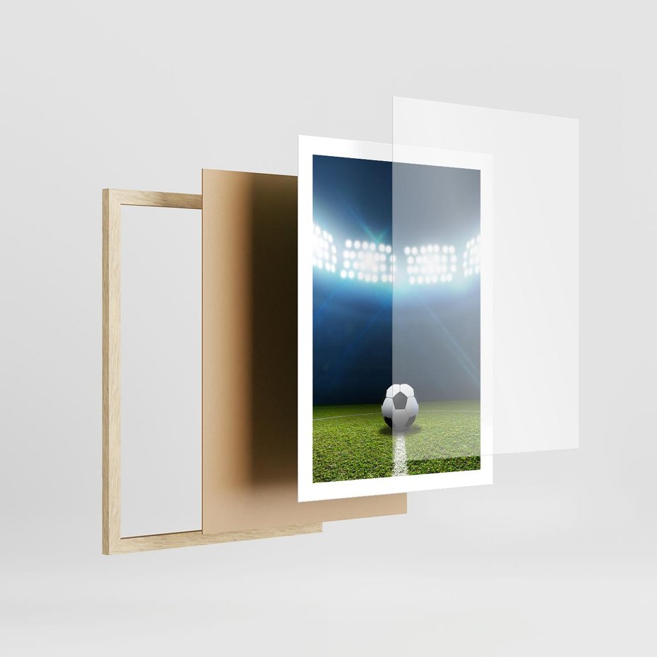 Plakat w ramie 50x70 - Piłka w drodze do gola - piłka, gol - rama drewno