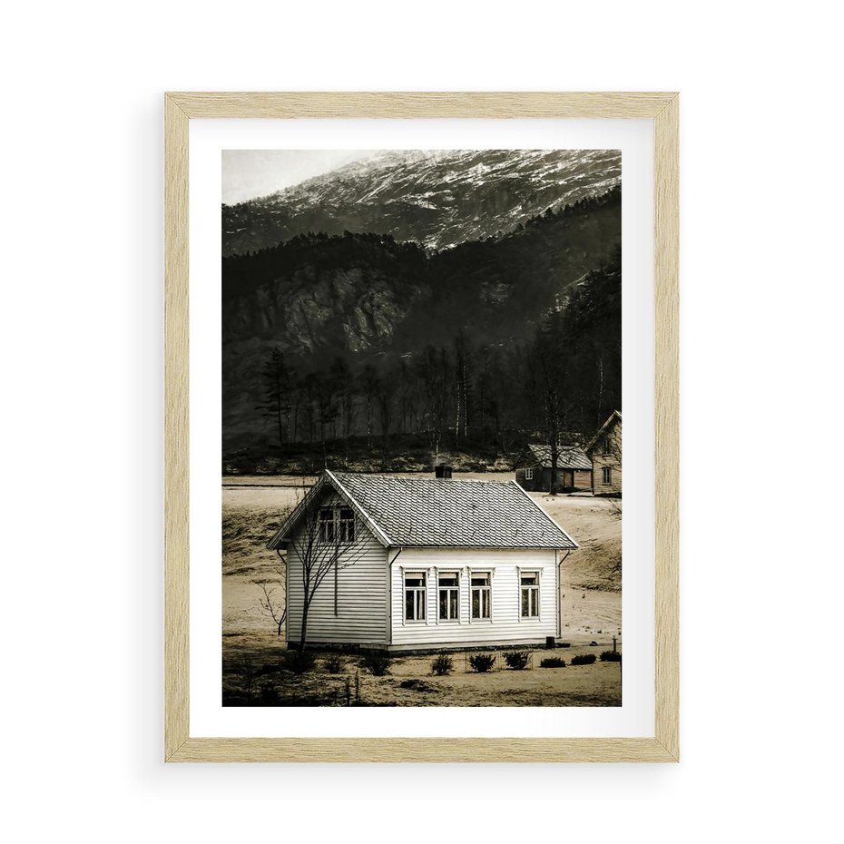 Plakat w ramie 50x70 - Ciepło i Urok Górskiego Domku - domek w górach, sepia - rama drewno