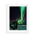 Plakat w ramie 50x70 - Zorza polarna w tajemniczej nocnej przestrzeni - zorza, polarna - rama biała