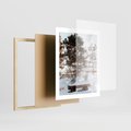 Plakat w ramie 40x50 - Ławka Pod Śniegiem - zimowy pejzaż, ławka pod śniegiem - rama drewno