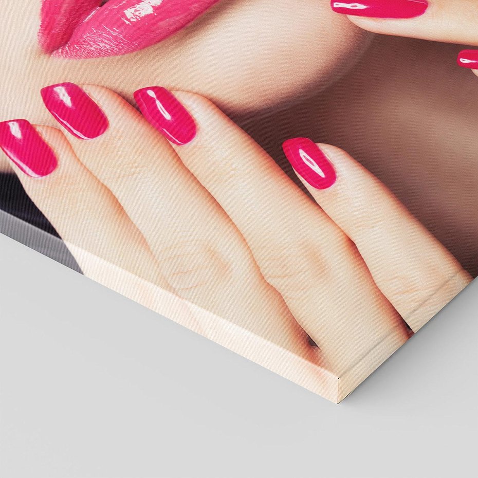 Obraz na płótnie 80x80 - Wyrażenie Piękna - paznokcie, usta