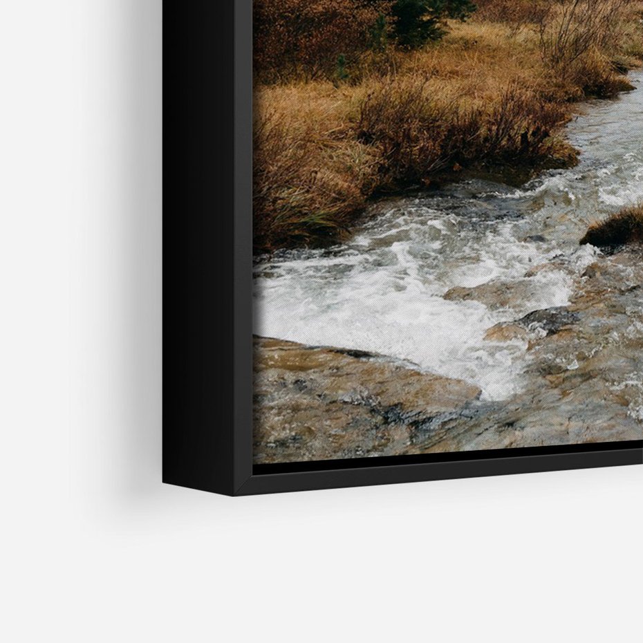 Obraz w ramie 70x100 - W Górskiej Dolinie - artystyczna fotografia, las - rama czarna