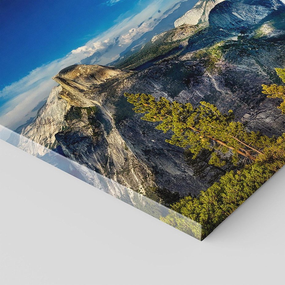 Obraz na płótnie 60x60 - Zaklęty las oaza spokoju - góry, las