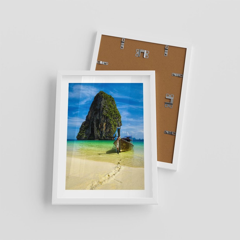 Plakat w ramie 30x40 - Łódź nad Morzem - łodź, morze - rama biała