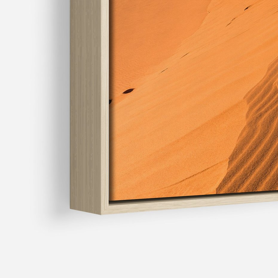 Obraz w ramie 80x120 - Piasek pustyni wędruje - pustynia, piasek - rama drewno