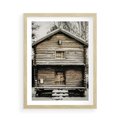 Plakat w ramie 50x70 - Stary Drewniany Dom w Śniegu - stary drewniany dom, zima - rama drewno
