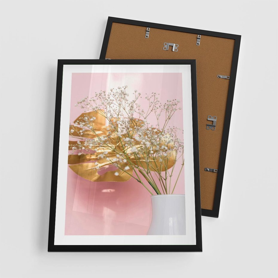 Plakat w ramie 50x70 - Złoty Akcent - złoty liść montery, gipsówka - rama czarna