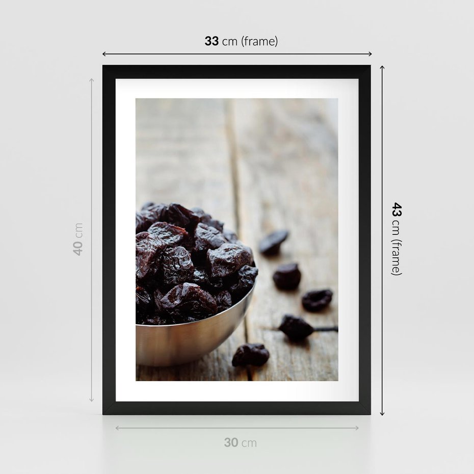 Plakat w ramie 30x40 - Smakowite rodzynki na talerzu - rodzynki, jedzenie - rama czarna