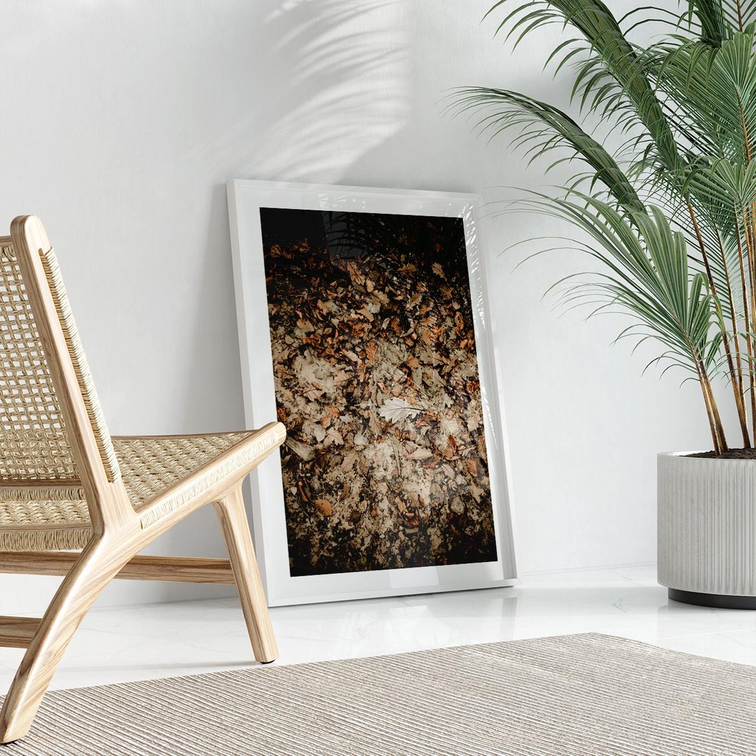 Plakat bez ramy 50x70 - Suchość Liści w Brązowych Tonach - suche liście jesień brąz