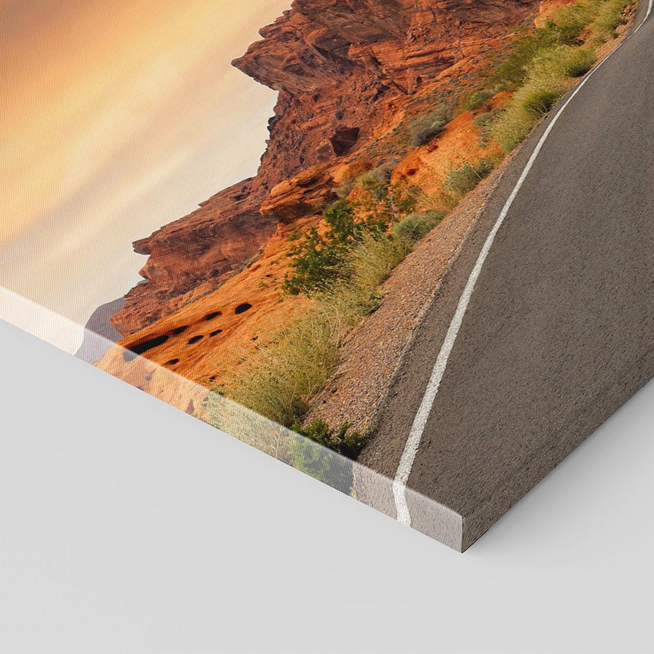 Obraz na płótnie 90x30 - Górska droga między skałami - droga, góry