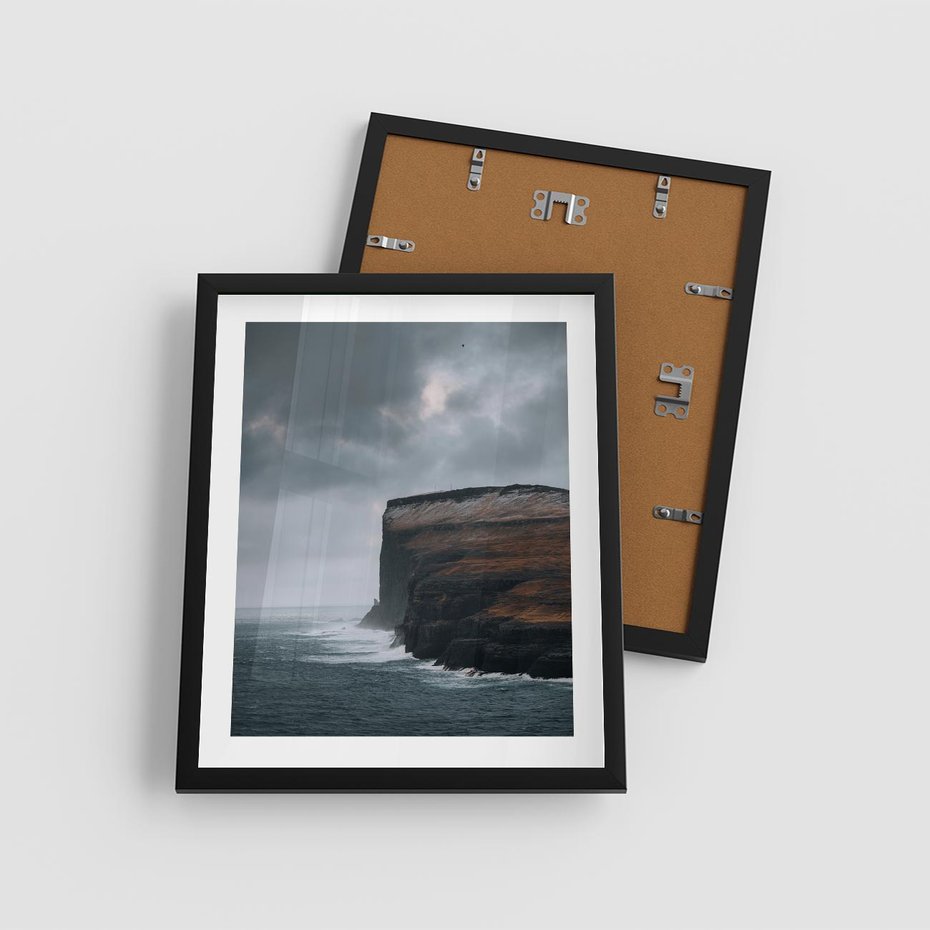 Plakat w ramie 40x50 - Przyroda w Majestacie - fiordy, klify - rama czarna