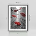 Plakat w ramie 50x70 - Parasole w malowniczej uliczce - parasole, uliczka - rama czarna