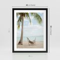 Plakat w ramie 40x50 - Relaks na plaży - palma, hamak - rama czarna