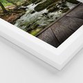 Plakat w ramie 50x70 - Strumyk w lesie - strumyk, w lesie - rama biała