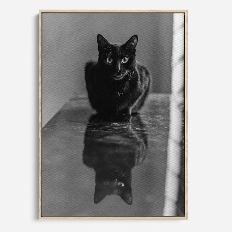 Obraz w ramie 80x120 - Kocie Oczy - kot, czarno białe zdjęcie - rama drewno