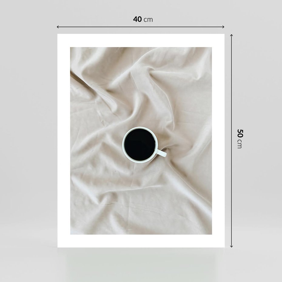 Plakat bez ramy 40x50 - Poranek z Kawą - kawa filiżanka w białej pościeli