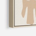 Obraz w ramie 80x120 - Eksploracja Abstrakcji - beżowa absrakcyjna kompozycja, czarny akcent - rama drewno