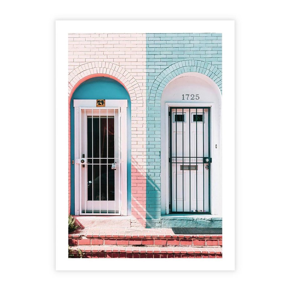 Plakat bez ramy 21x30 - Urok Starych Drzwi - stare retro drzwi kamienicy, pastelowe kolory