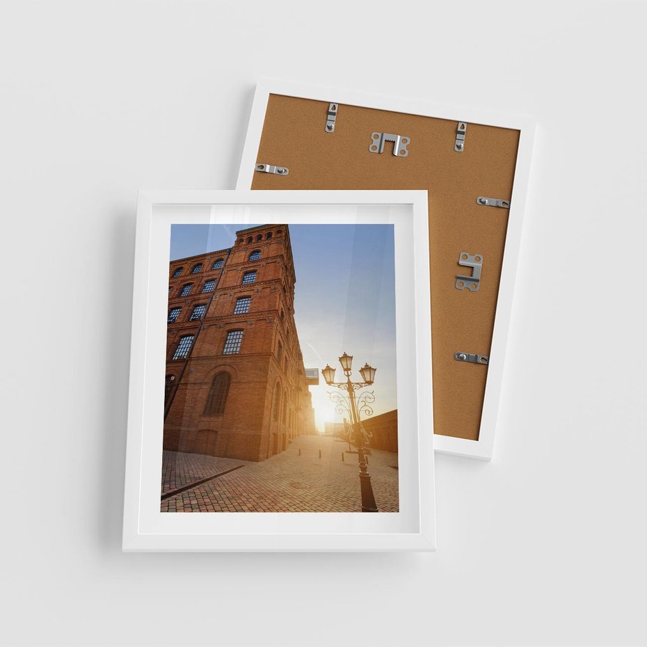 Plakat w ramie 40x50 - Perspektywa uliczki - uliczka, perspektywa - rama biała