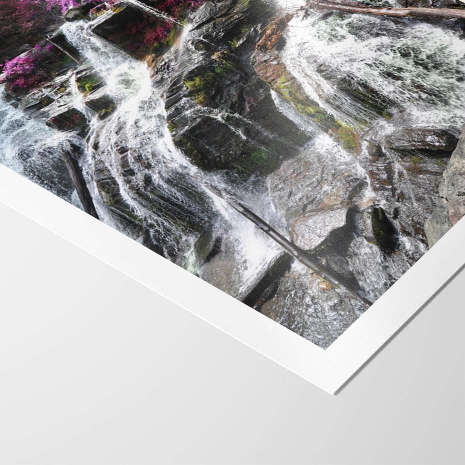 Plakat bez ramy 40x50 - Wodospad wśród majestatycznych gór - wodospad, góry