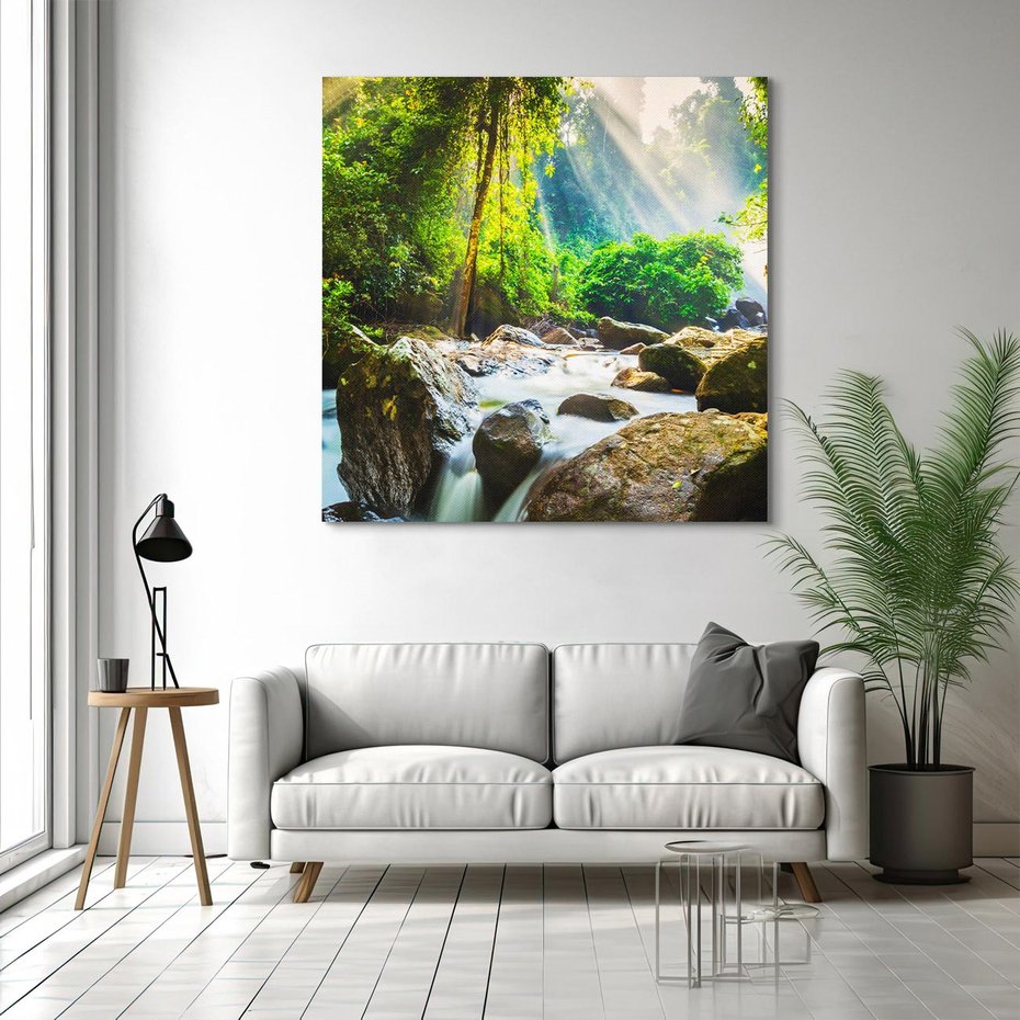 Obraz na płótnie 30x30 - Idylliczny strumyk w urokliwym lesie - strumyk, las