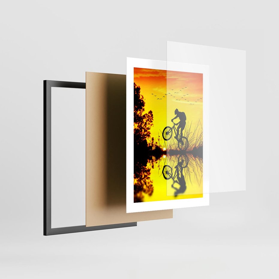 Plakat w ramie 30x40 - Rower przy zachodzie słońca - rower, zachód - rama czarna