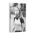 Obraz na płótnie 80x120 - Letnia Młodość - nowoczesna fotografia, czarno biała